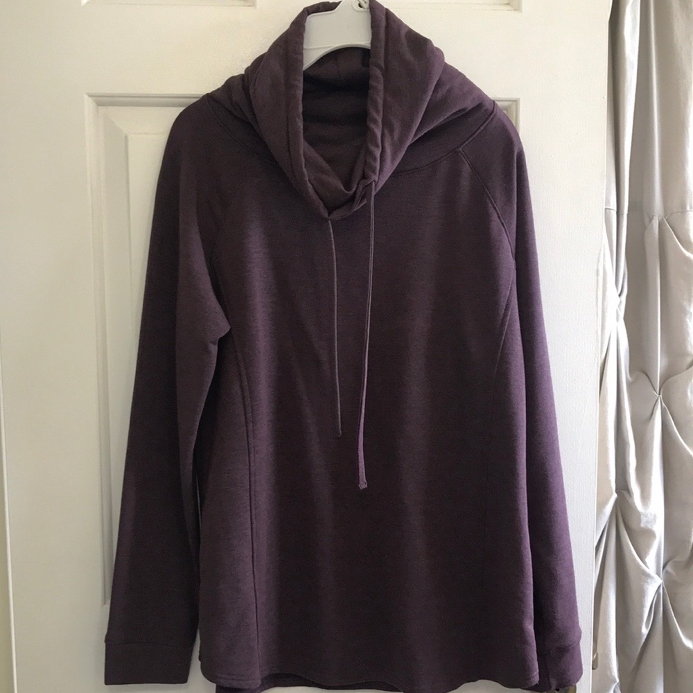 Mock neck sweater. 32 degree. Dark maroon